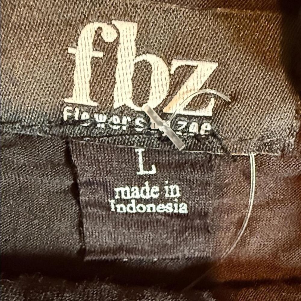 Flowers-by-zoe Women's Black and Pink Top - Picture 2 of 8
